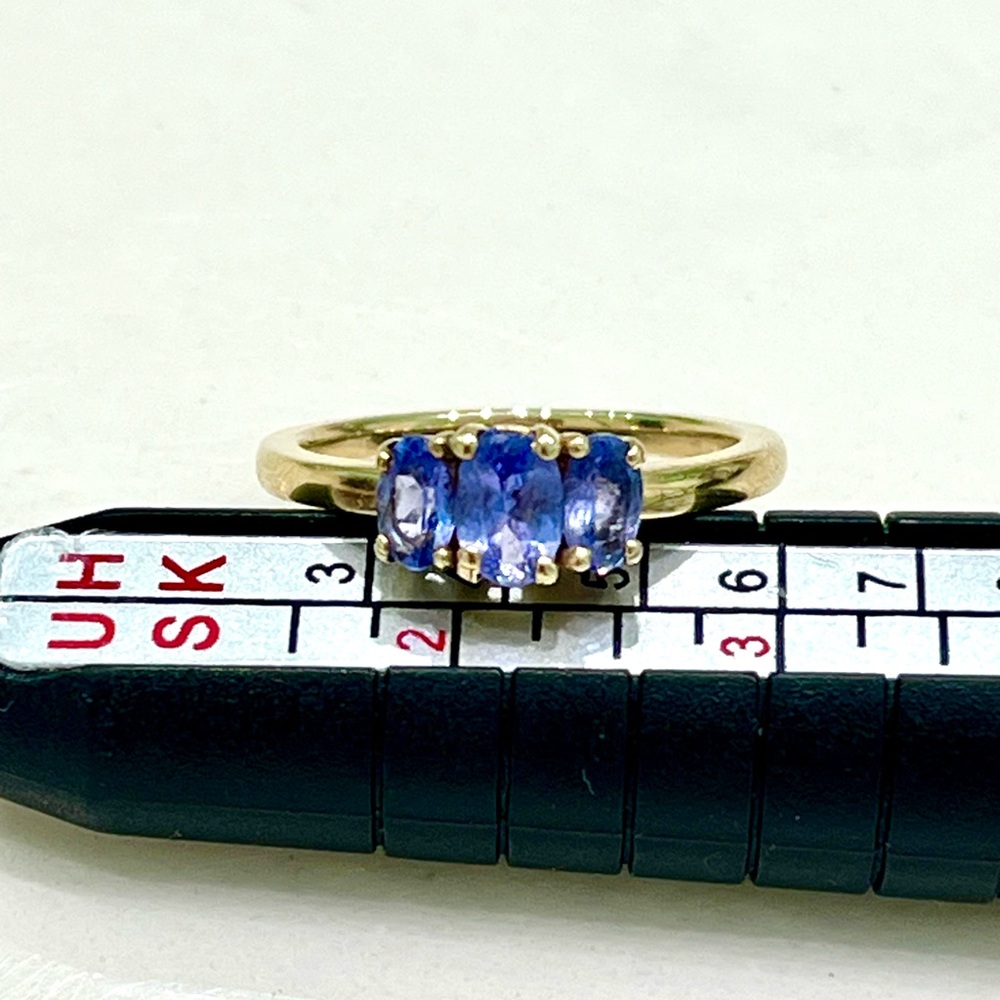 10KG Trinity Tanzanite Ring - Picture 2 of 4